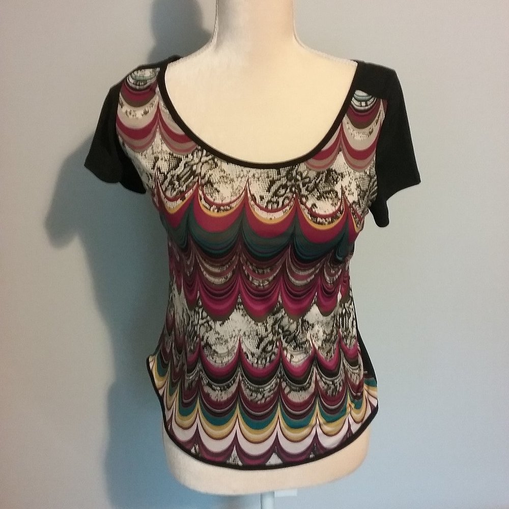 Lavish short sleeve top